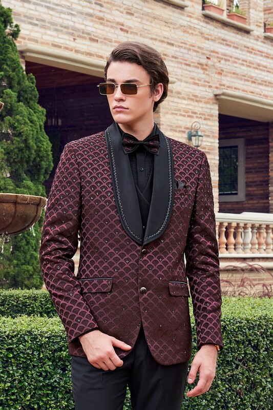 11 A Classic Maroon Party Tuxedo17 (1) 11 A Classic Maroon Party Tuxedo17 (1)