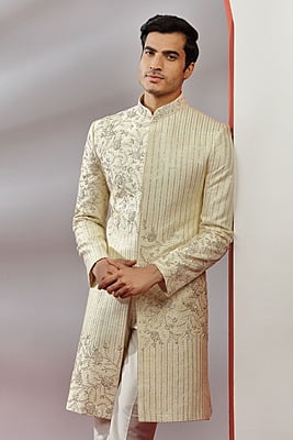 Pleasing Crafted Sherwani