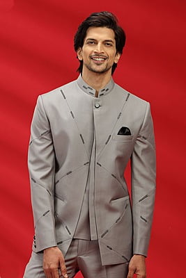 Silvery Grey Rich Jodhpuri